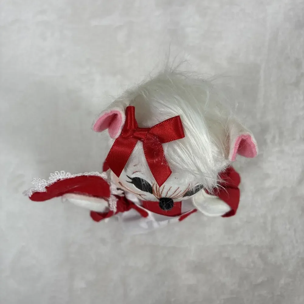 Annalee 8in Valentine Girl Mouse Item #100416 - 2016 Benefits Charity